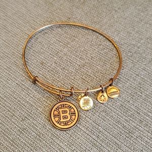 ALEX & ANI Goldtone BOSTON BRUINS Charm